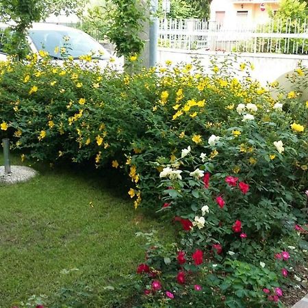 蒙赞巴诺Casa Nanny公寓 外观 照片
